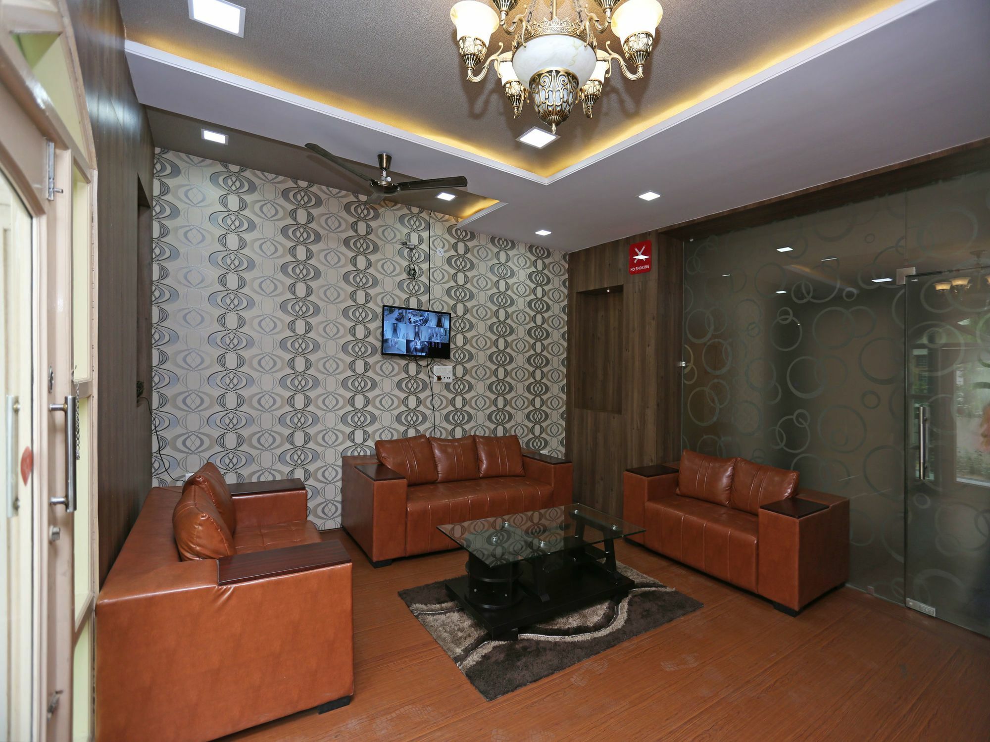 Oyo 8051 Hotel Don Jon Jaipur Eksteriør billede